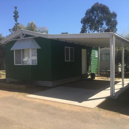 Homestead Caravan Park Nanango Extérieur photo