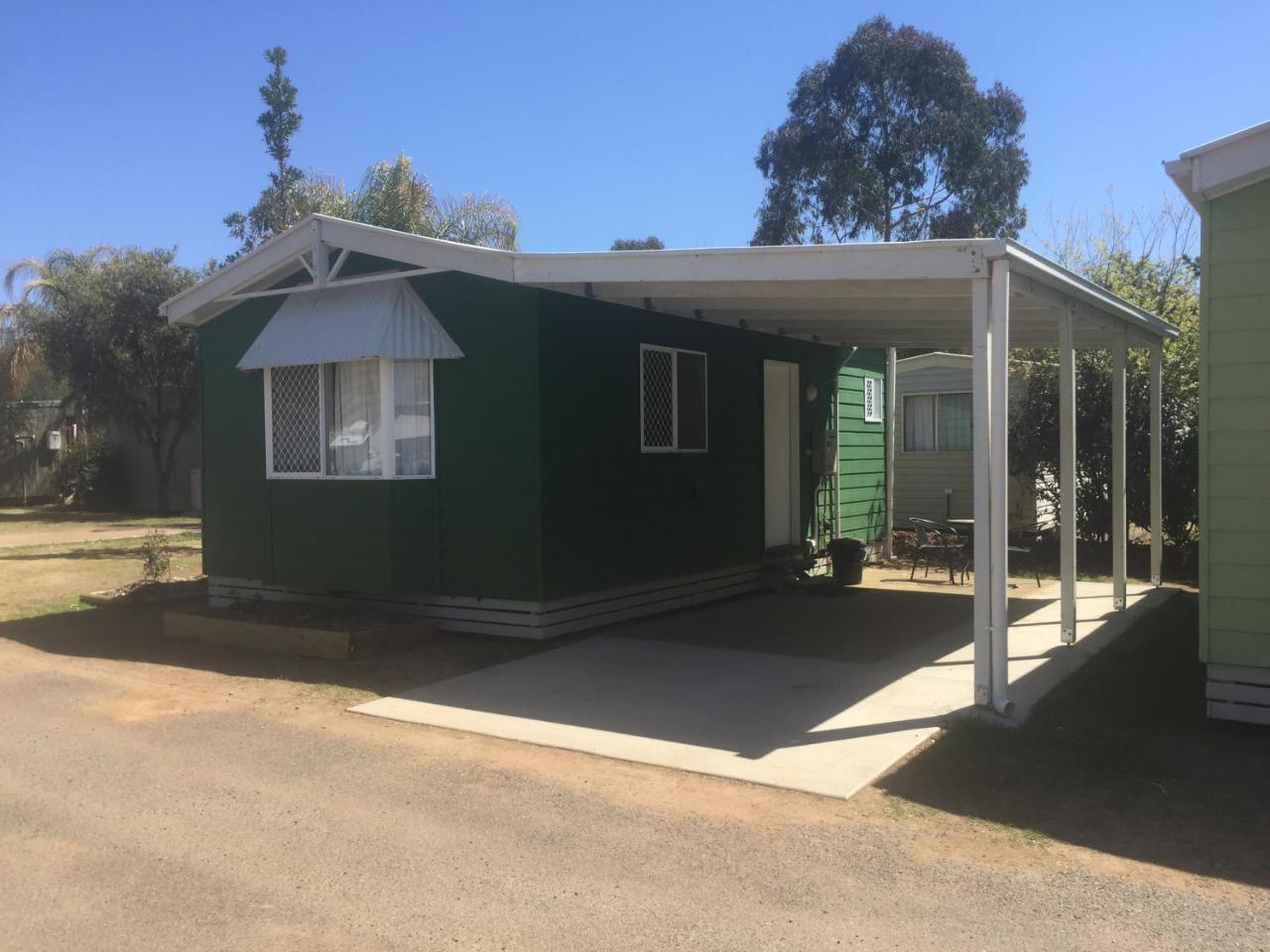 Homestead Caravan Park Nanango Extérieur photo